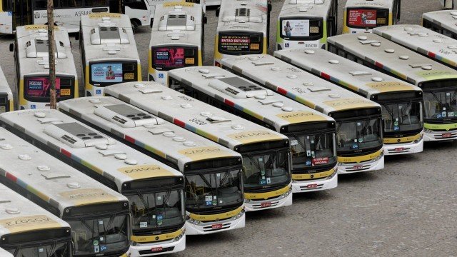 Gratuidade em ônibus pode cair para 60 anos